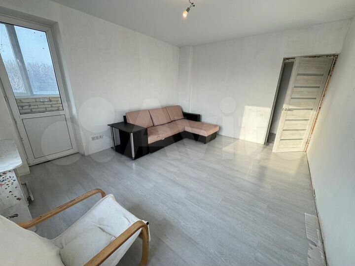 2-к. квартира, 57 м², 5/16 эт.