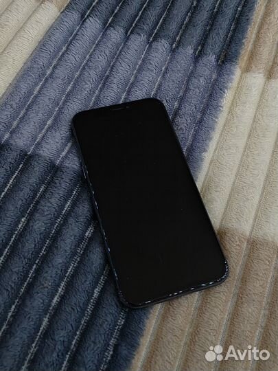 iPhone X, 64 ГБ