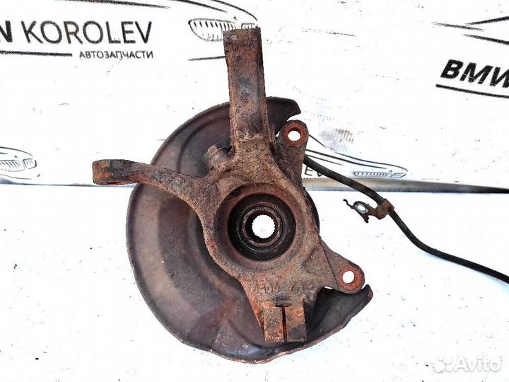 Ступица передняя левая (2001-2007) Suzuki Liana