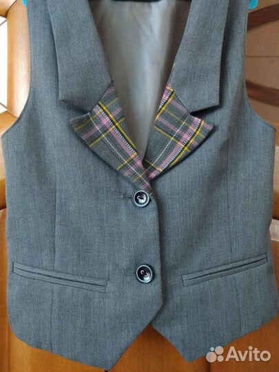 Жилетка для девочки школьная 128