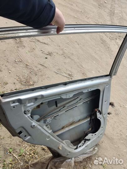 Дверь задняя левая kia sportage 3