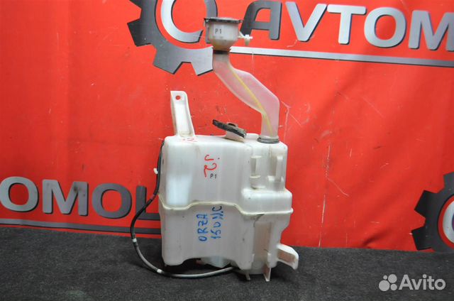 Бачок стеклоомывателя toyota prius ZVW30