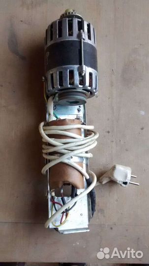 Электро.мотор от пишущей машинки