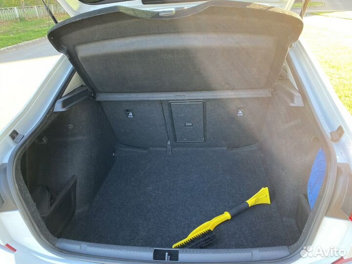 Volkswagen Polo 1.6 AT, 2020, 23 000 км