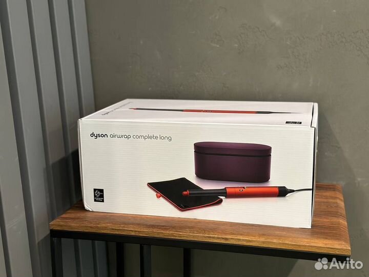 Cтайлер Dyson HS-05-красный подарочный