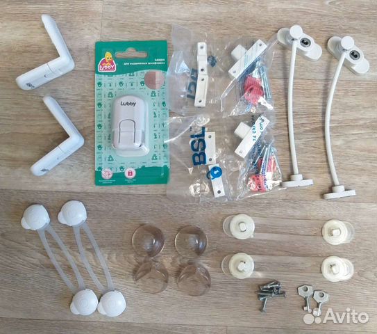 Замки на окна, шкафы, уголки защита детей