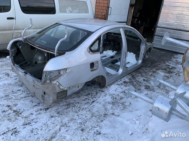 Кузовные элементы Nissan Almera (G15)