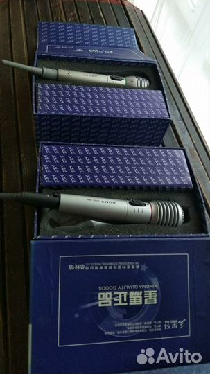 Студийный микрофон