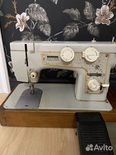 Швейная машинка подольск 142