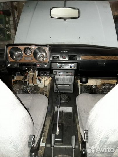 Салон газ Волга 31029