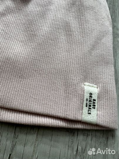 Шапка H&M в рубчик