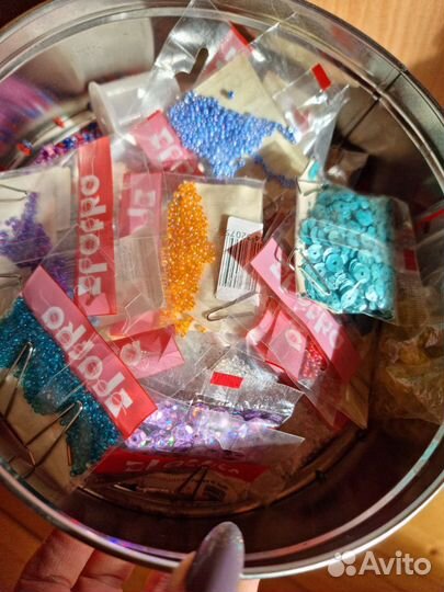 Бисер и паетки для рукоделия