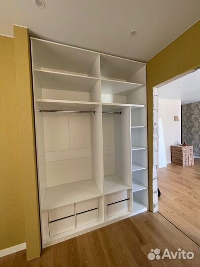 Шкаф стенка