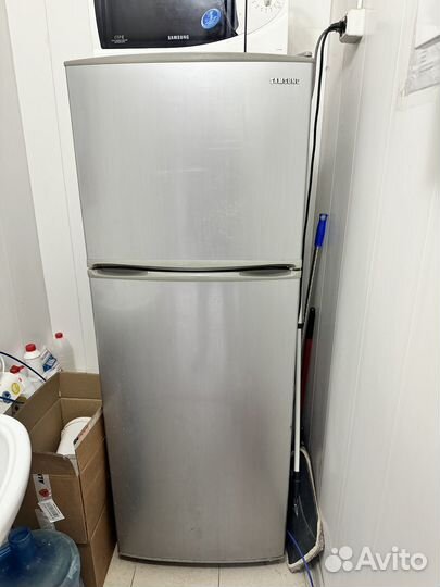 Холодильник Samsung двухкамерный