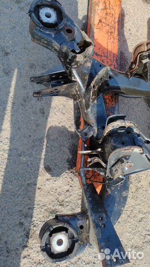 Подрамник задний Bmw X5 E70 N62N 4.8I 2010