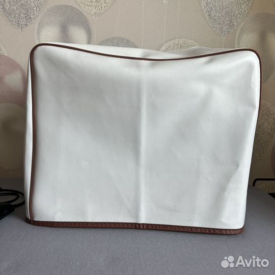 Швейная машина elna1120