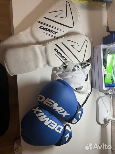 Боксерские перчатки