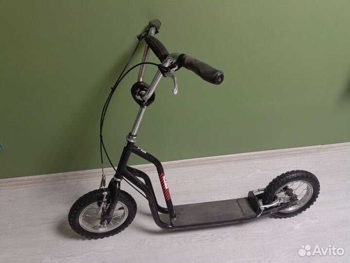 Самокат на надувных колесах