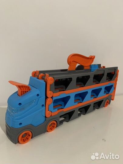 Hot Wheels грузовик GVG37