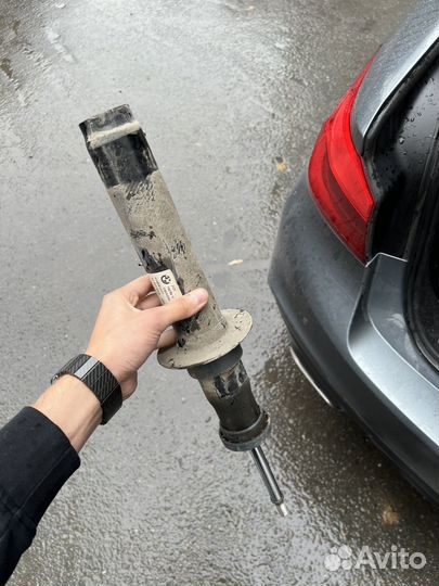 Амортизатор передний левый на bmw g30 4wd