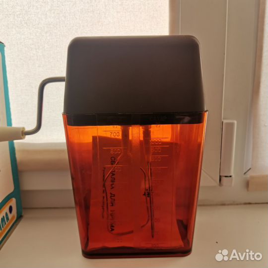 Взбивалка для крема(ручная)