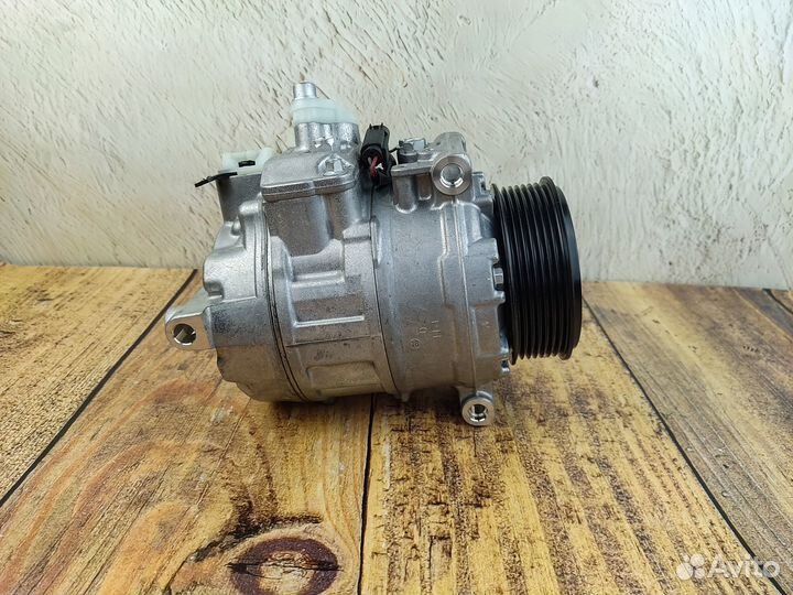 Компрессор кондиционера Mercedes 221/216 2010
