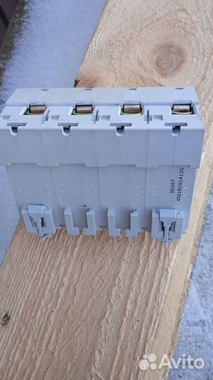 Автоматический выключатель 100А