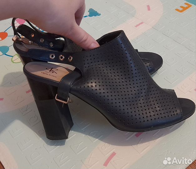 Босоножки кожаные 38-39