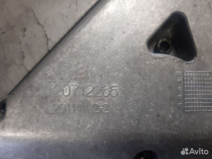 Крышка плиты двигателя volvo D13A Renault DXI13