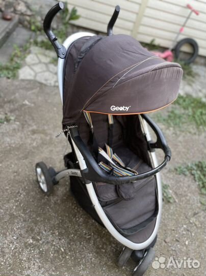 Прогулочная коляска