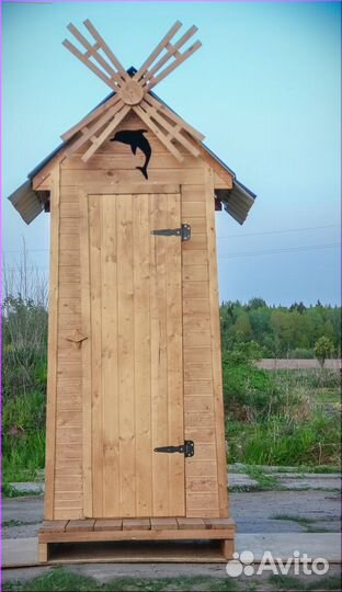 Дачный туалет деревянный