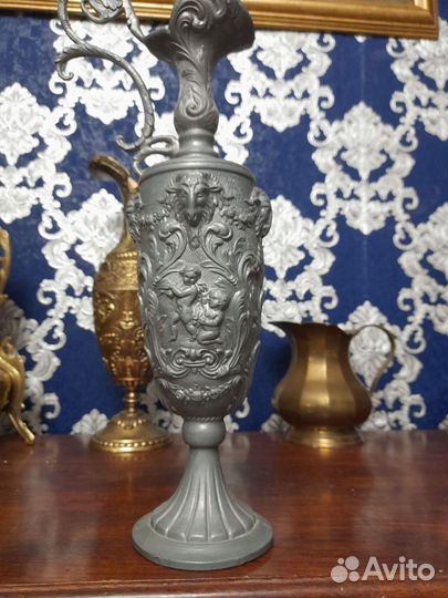 Шикарный старинный Итальянский кувшин. Клеймо