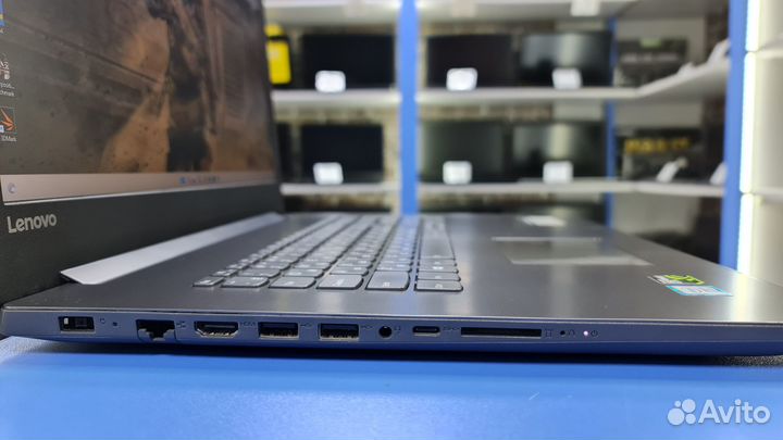 Игровой Lenovo 17.3