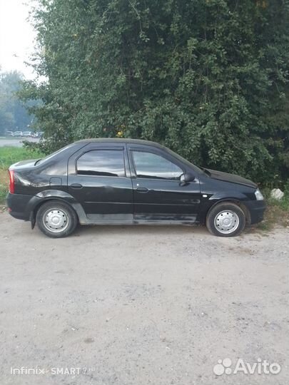 Renault Logan 1.4 МТ, 2010, битый, 180 000 км