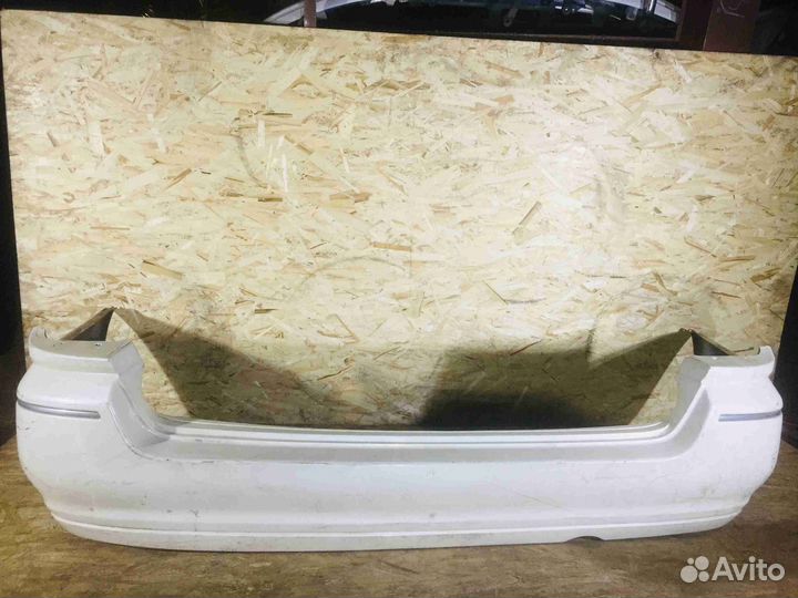 Бампер задний Nissan Presage U30 Белыйцарапины