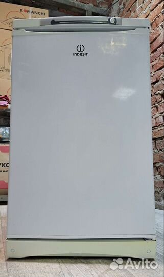 Холодильник/морозильник Индезит 110/60/60см