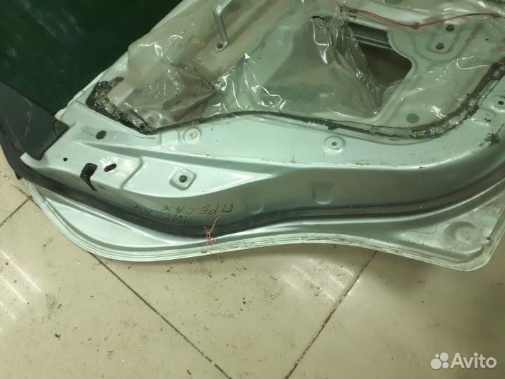 Дверь задняя левая Nissan Presage HU30