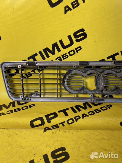 Решетка радиатора Audi 80 B4