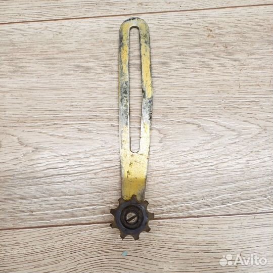 Натяжитель цепи мопед рига 7, 11, 13