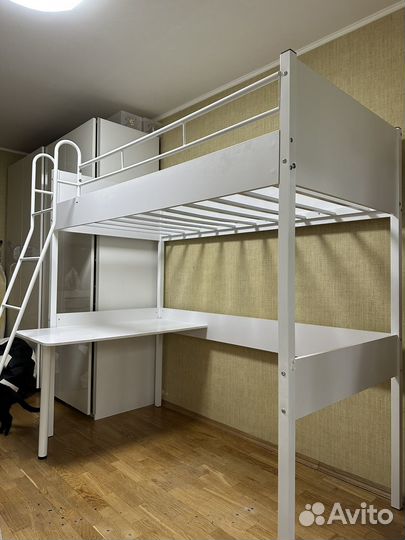 Детская кровать чердак со шкафом и тумбой