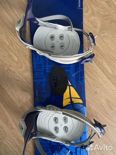 Сноуборд с креплениями Salomon