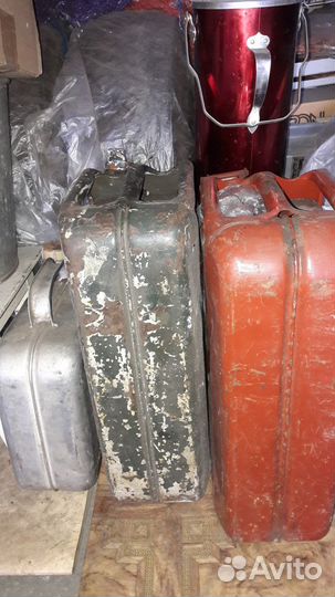 Канистра 20 литров бу - 3 шт