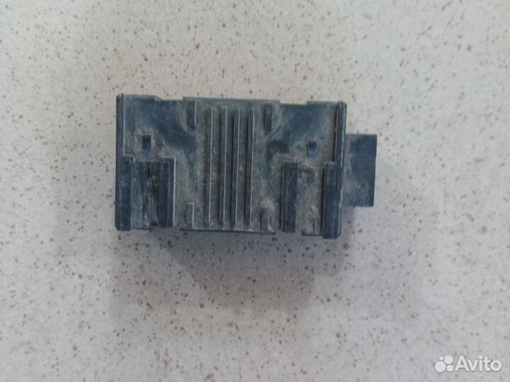 Реле подогрева сидений Ford focus 2 9729
