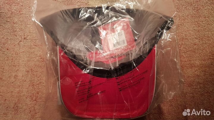 Бейсболка Ferrari оригинал абсолютно новая