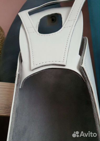 Белуга новый кожаный футляр для 1 литра