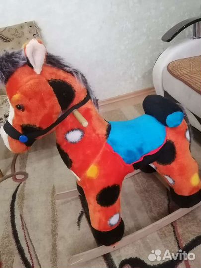 Лошадь качалка