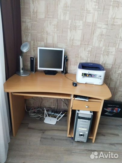 Компьютерный стол бу