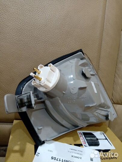 Поворотник w202 белый