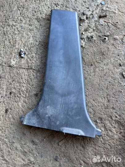 Накладка стойки левая Geely Emgrand Ec7 EC7