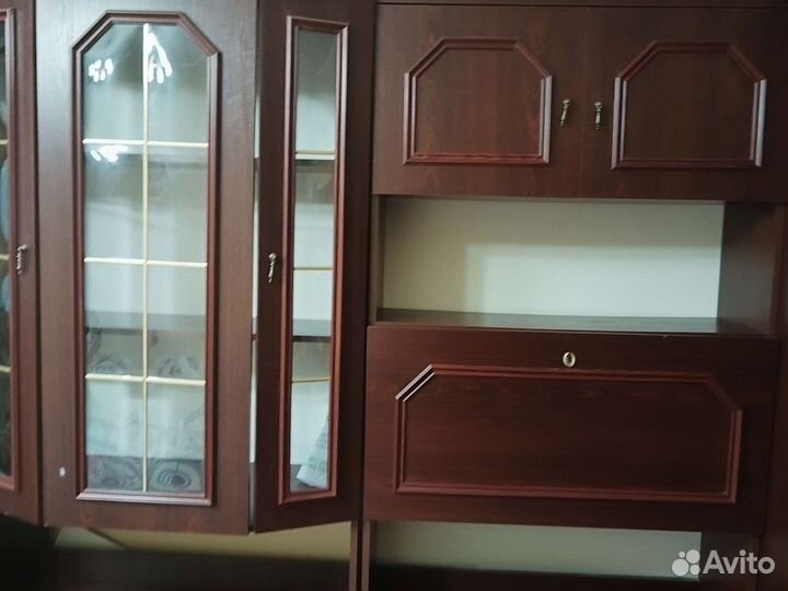 Стенка в гостиную бу